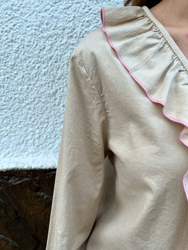 Blusa Lazos Ribete Beige - Imagen 2