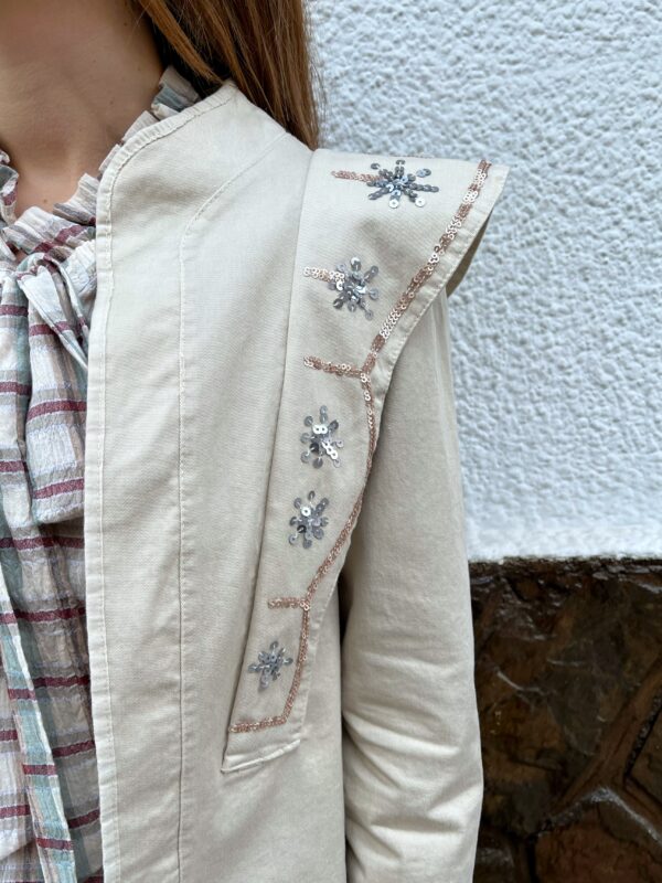 Chaqueta Elegance Beige - Imagen 3