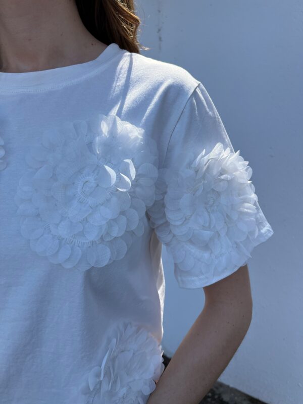 Camiseta Basic Flor Tul - Imagen 2