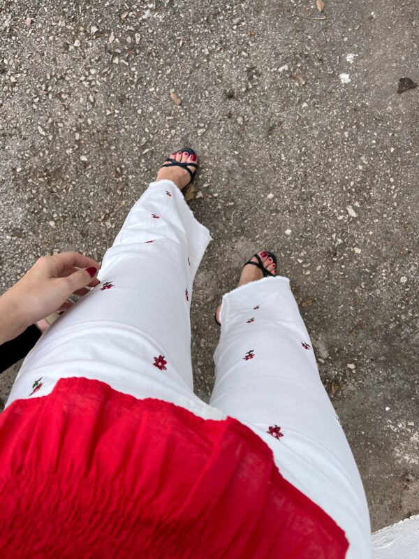 Pantalón Blanco Bordado Flores