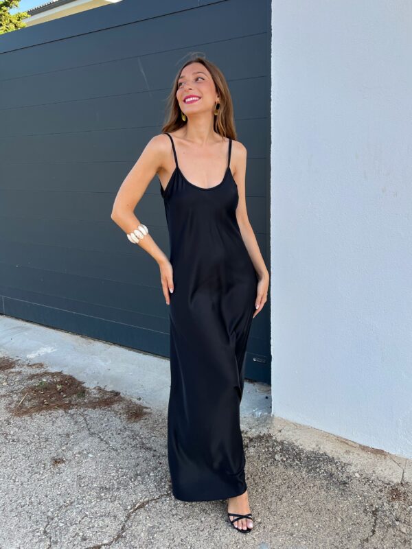 Vestido Satén Negro