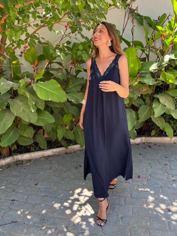 Vestido Encaje Azul Marino - Imagen 3