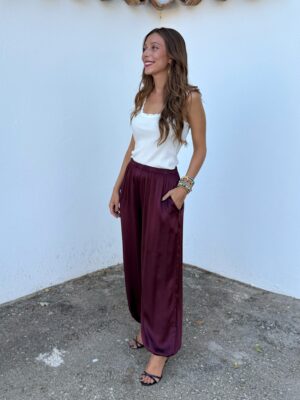 Pantalón Bombacho Satén Burdeos