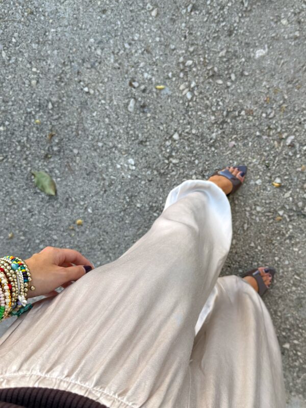 Pantalón Bombacho Satén Beige - Imagen 2