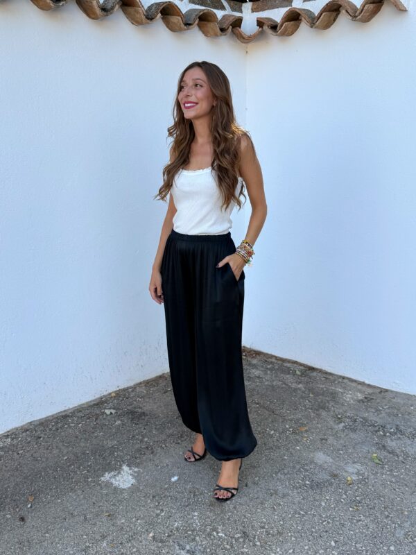 Pantalón Bombacho Satén Negro