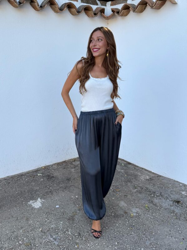 Pantalón Bombacho Satén Gris - Imagen 5