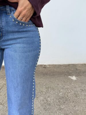 Pantalón Vaquero Tachuela Redonda