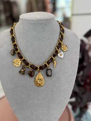 Collar Chocolate Charms
