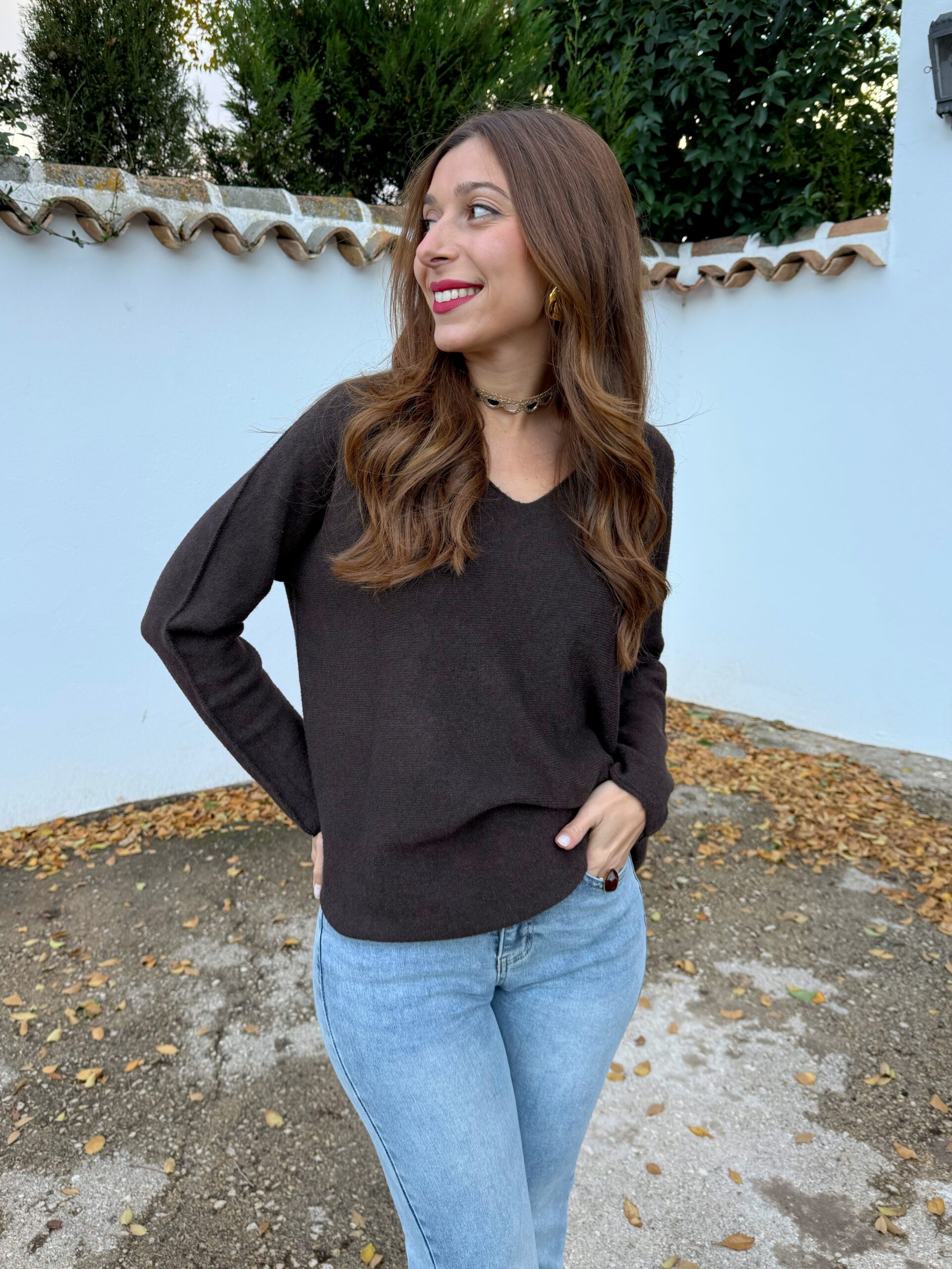 Jersey Cuello Pico Chocolate - Imagen 4