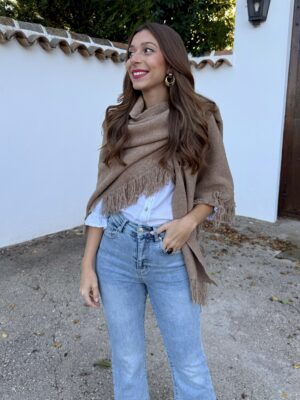 Capa Punto Flecos Camel - Talla única