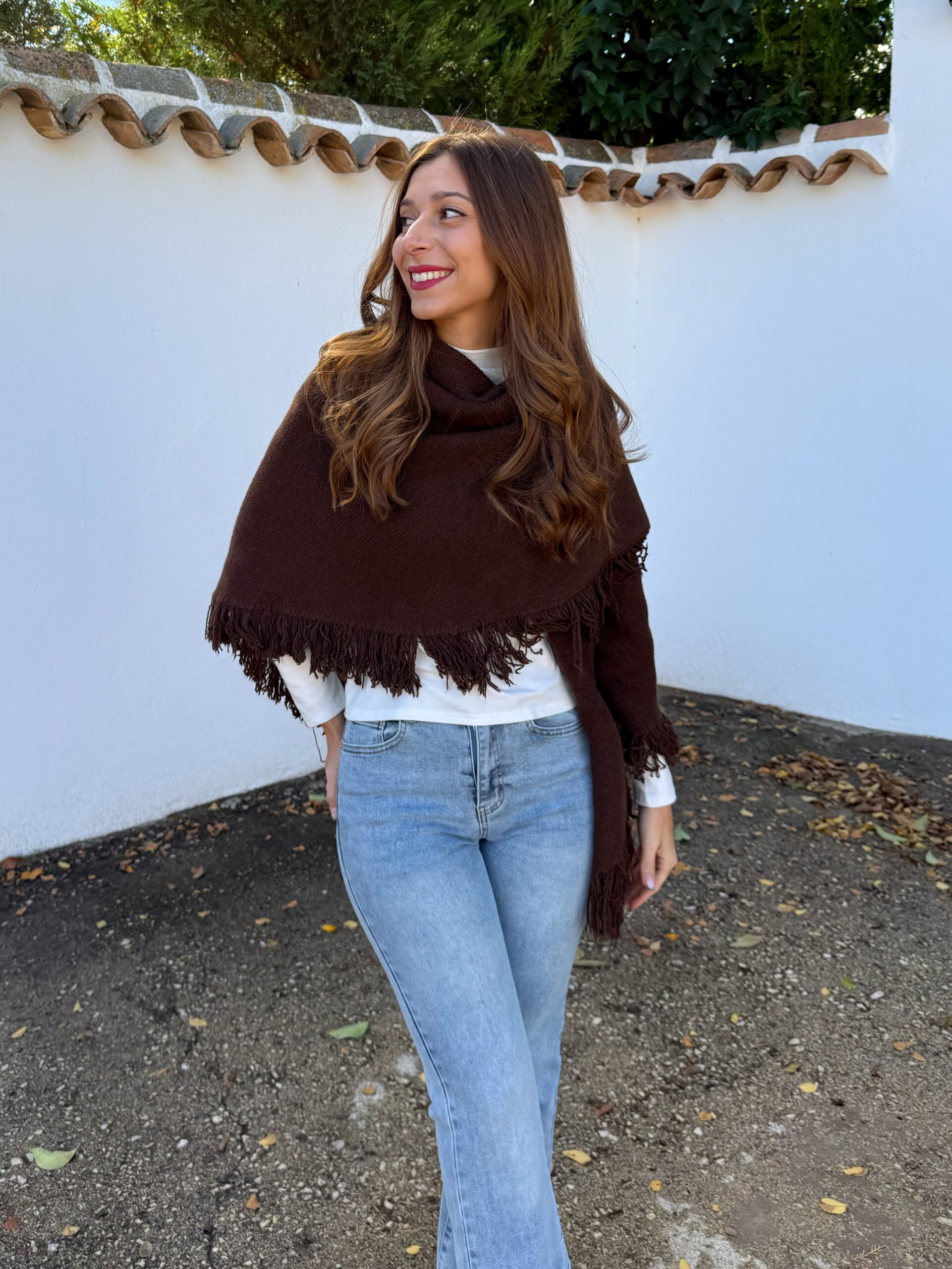 Capa Punto Flecos Choco - Imagen 3