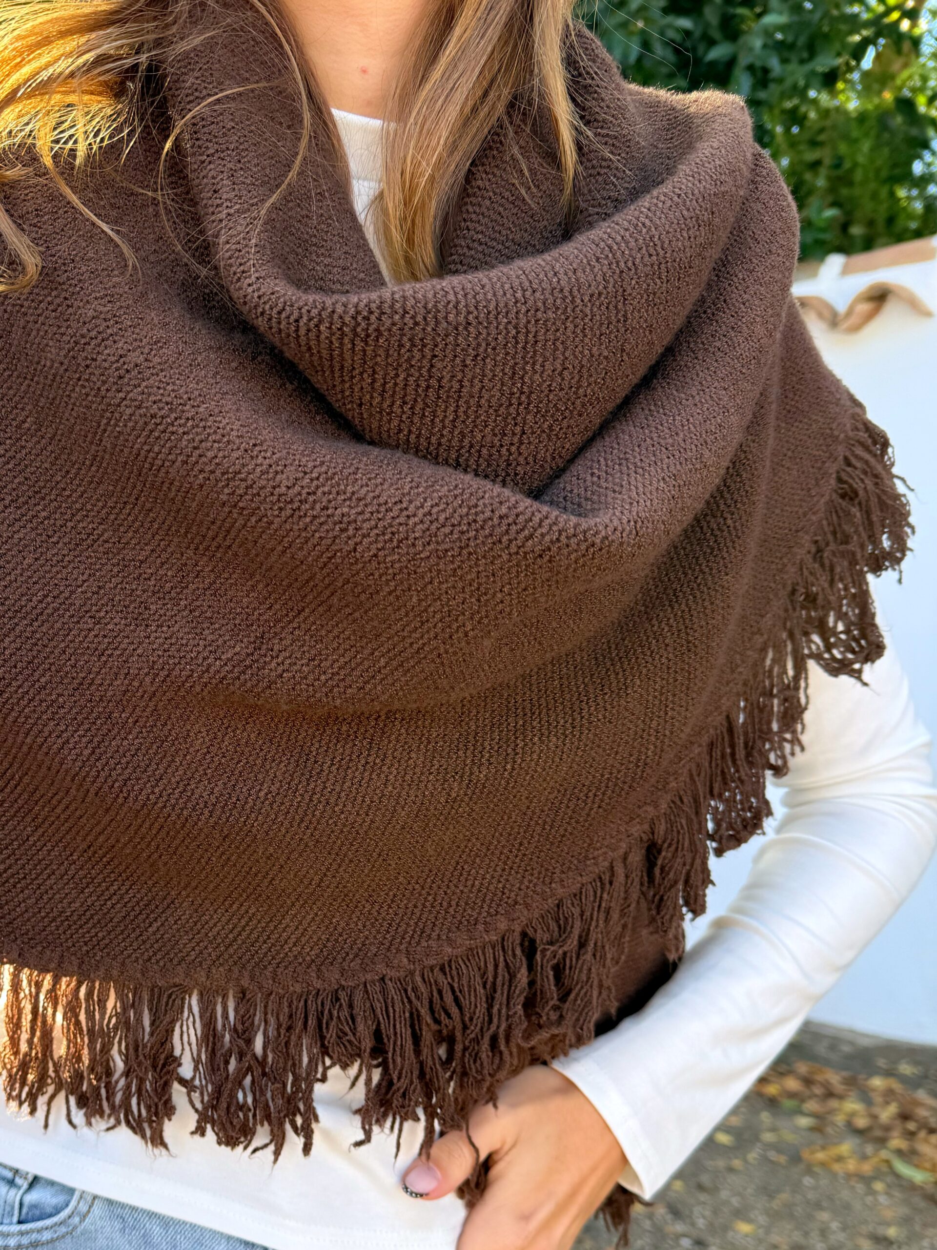 Capa Punto Flecos Choco - Imagen 4