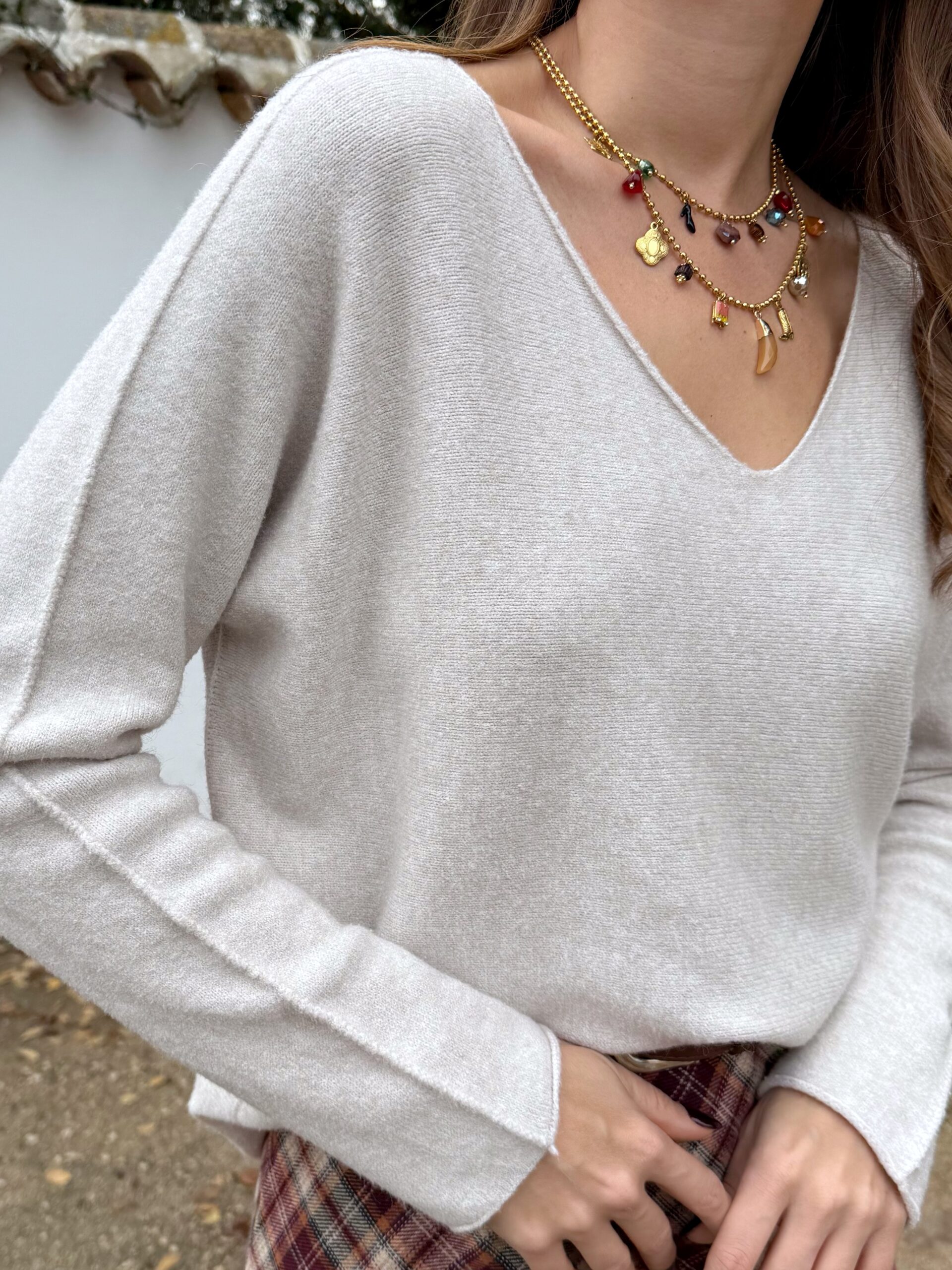 Jersey Cuello Pico Beige - Imagen 2