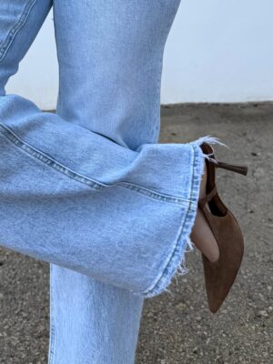 Pantalón Vaquero Claro Recto Desflecado - M