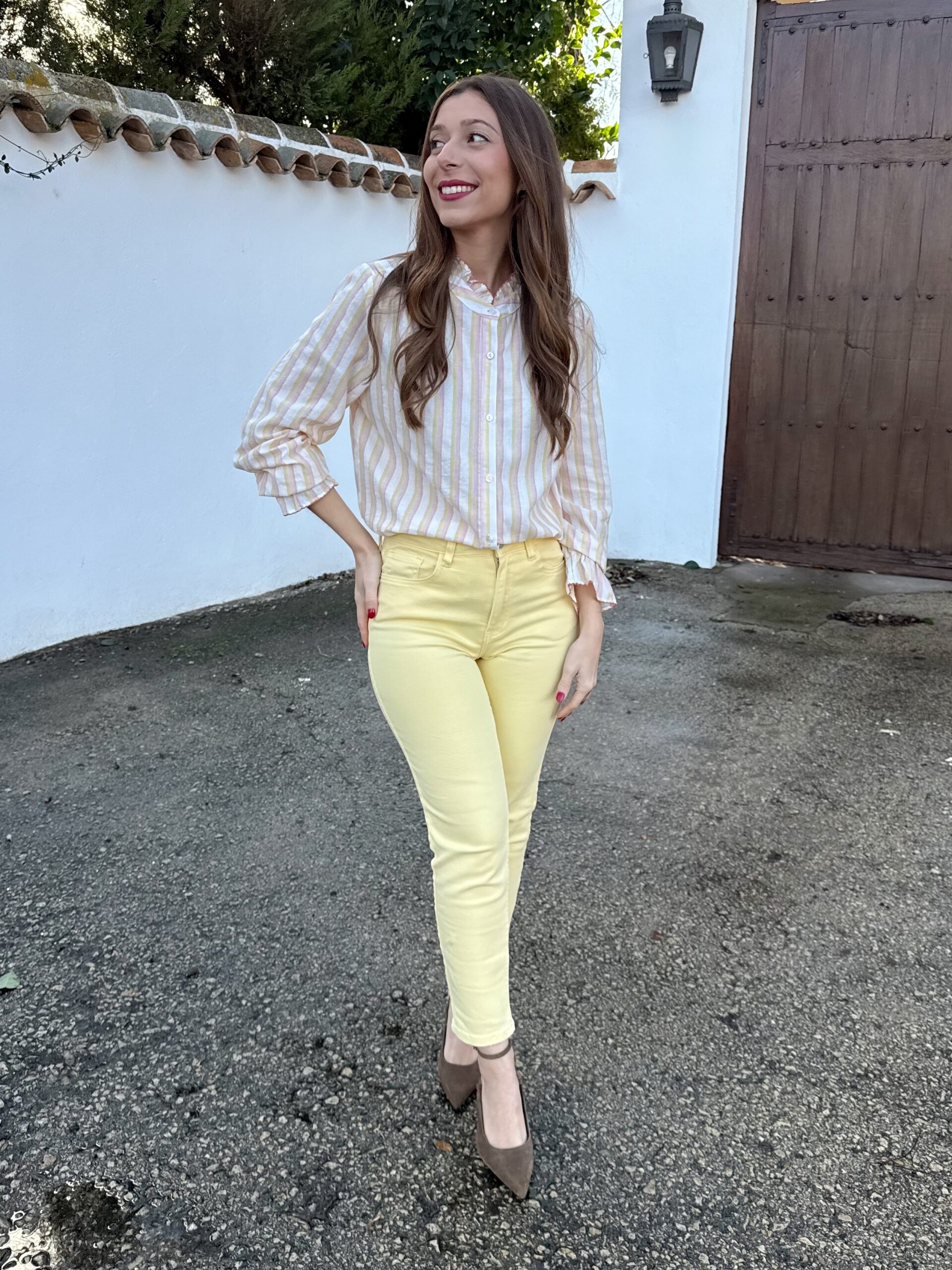 Pantalón Vaquero Skinny Amarillo Pastel - Imagen 4