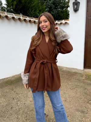Abrigo Paño Puños Marrón