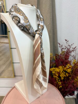 Pañuelo Seda Beige