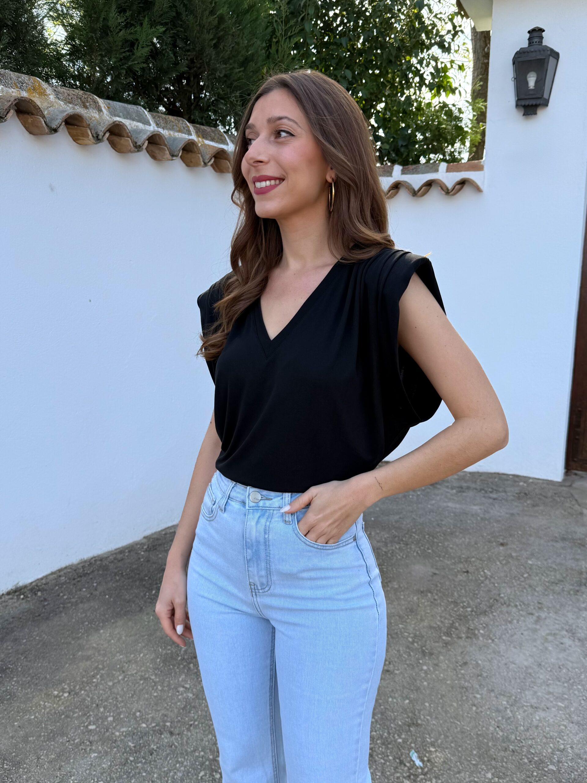 Camiseta Hombreras Pico Negra - Imagen 4