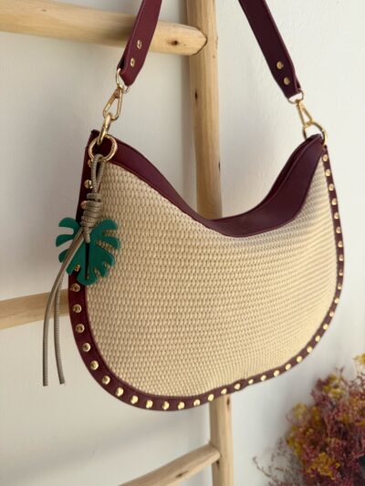 Bolso Rafia Tachas Burdeos