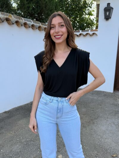 Camiseta Hombreras Pico Negra