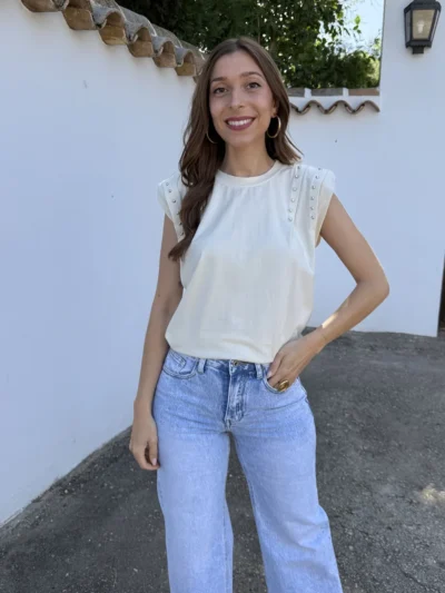 Camiseta Hombreras Tachas Beige - Talla única