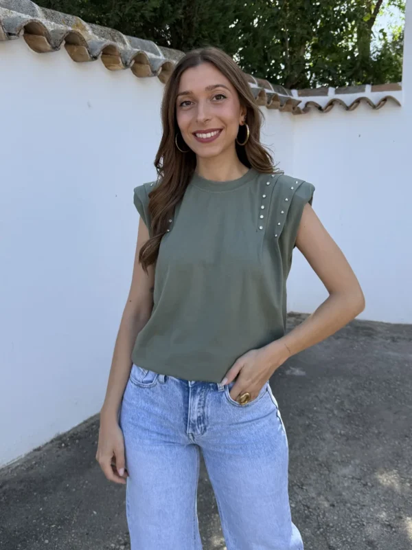 Camiseta Hombreras Tachas Verde