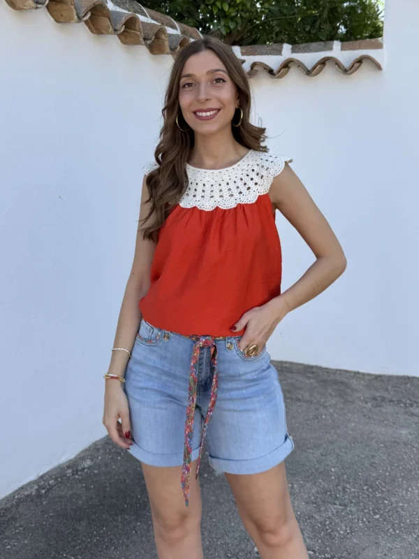Blusa Cuello Croché Anaranjado