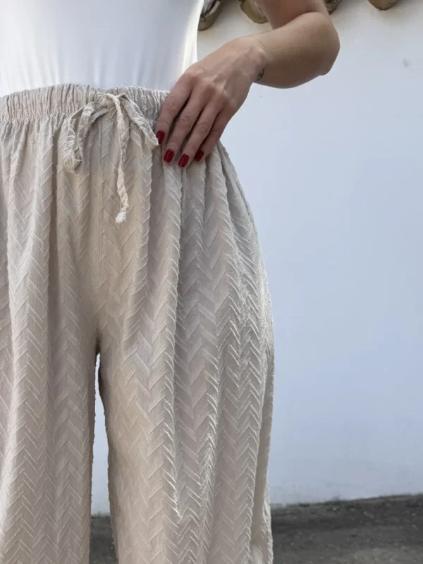Pantalón Bombacho Relieve Beige - Talla única