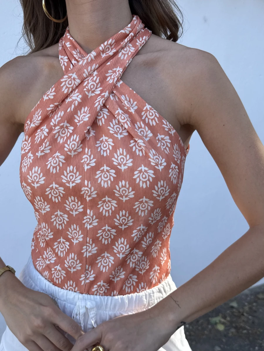 Top Halter Dalia Coral - Imagen 2
