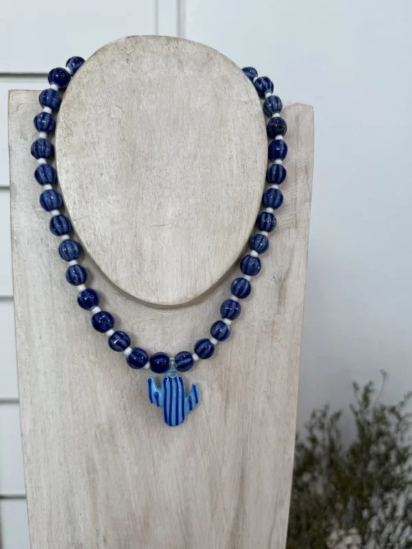 Collar Cactus