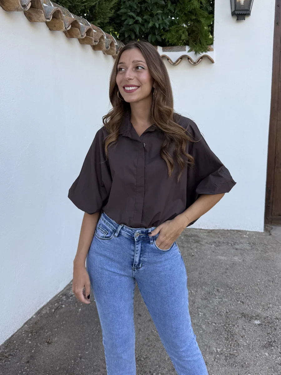Camisa Marrón Abullonada