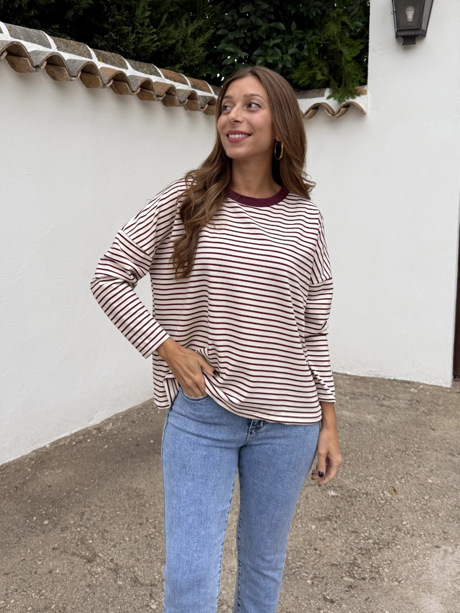 Camiseta Julia Burdeos - Imagen 4