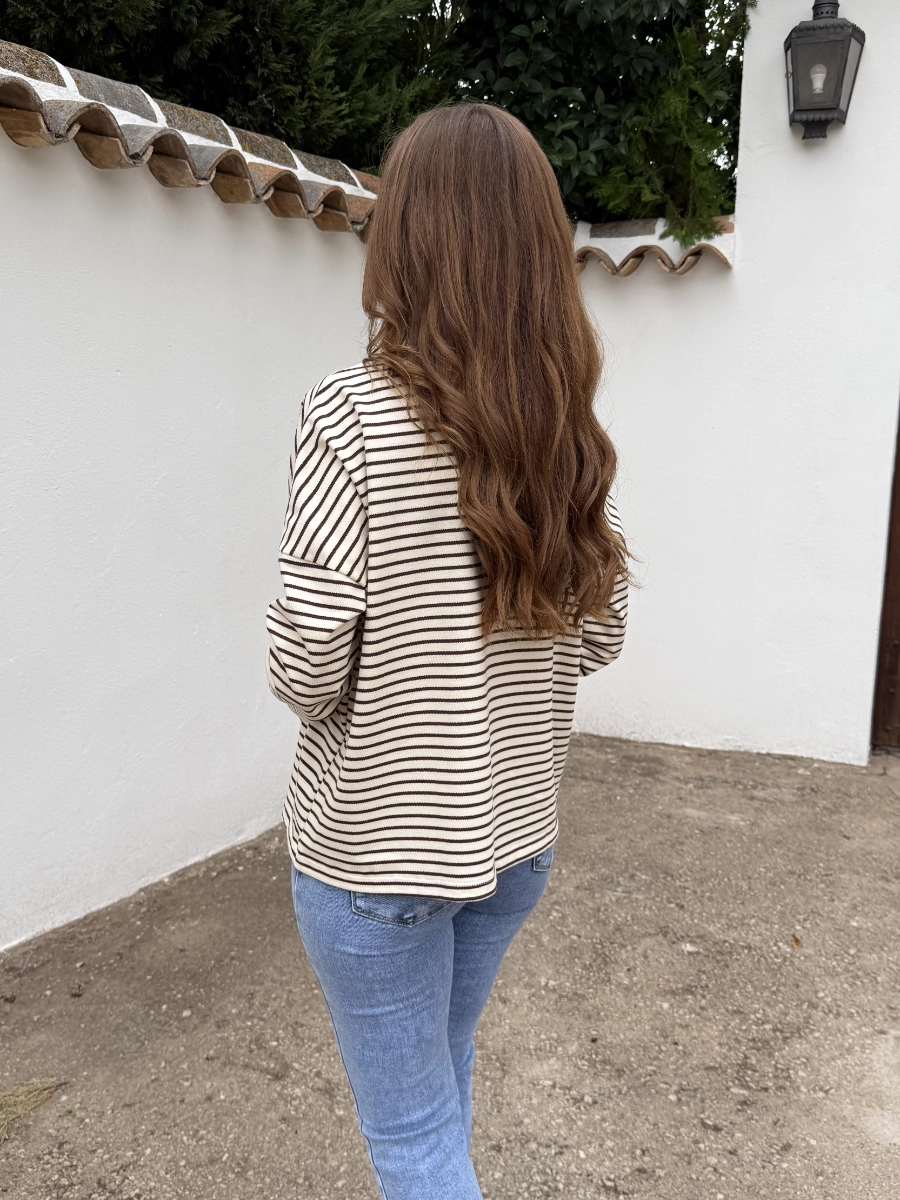 Camiseta Julia Marrón - Imagen 3