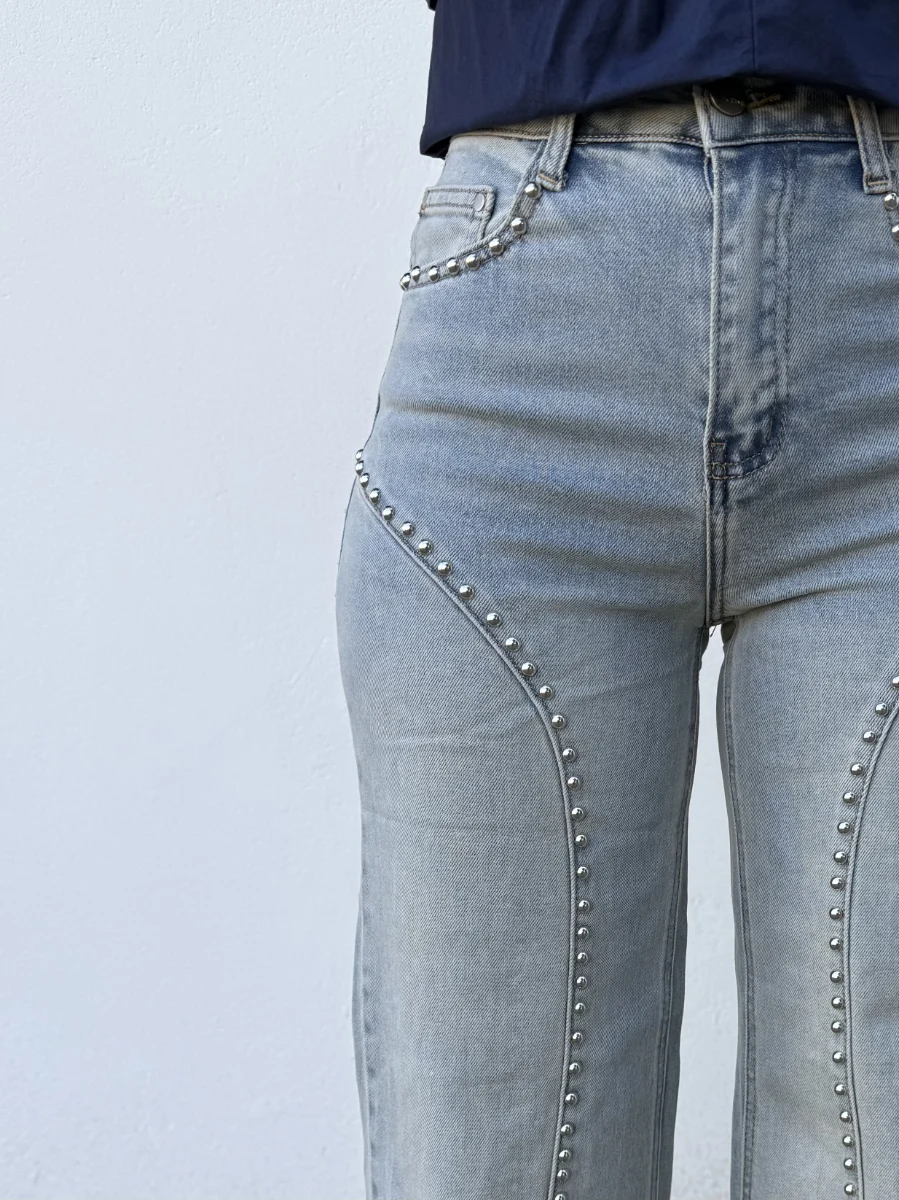 Pantalón Vaquero Tachuelas